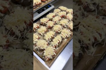 Мясо по французскому из говяжьей вырезки! Поддержите видео лайком 🫶🏻 #свамиданя #рецепт #говядина