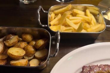 Frans&Sandra - À LA CARTE - Steak à la maison 🤌🏻 Extra fries 🤌🏻 delicious 🤤 Jyväskylä