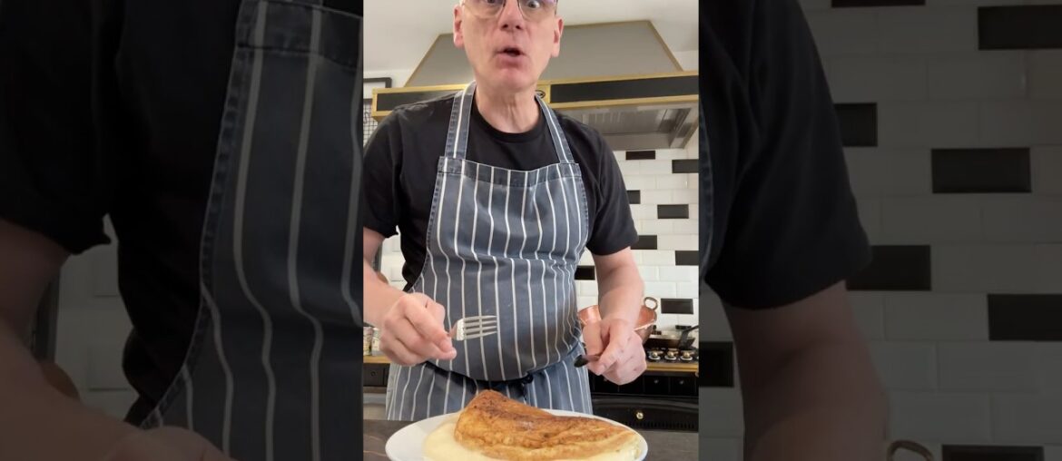 La Mère Poulard Omelette | Classic French Cooking Technique #cookingschool #cookingretreat