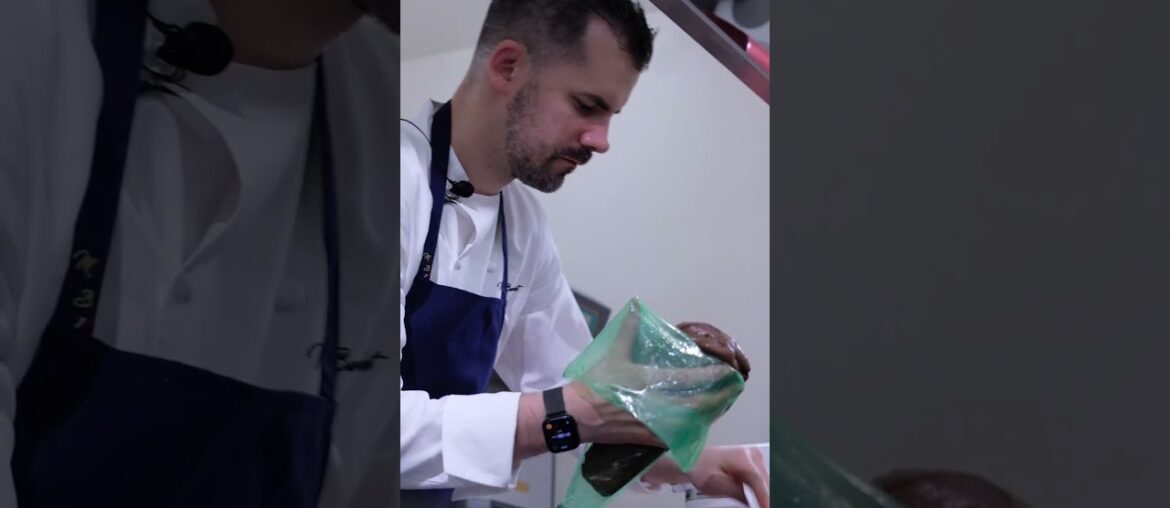 French Éclair Mastery - MAXENCE BARBOT’s Pastry Class Recap #maxence #pastry