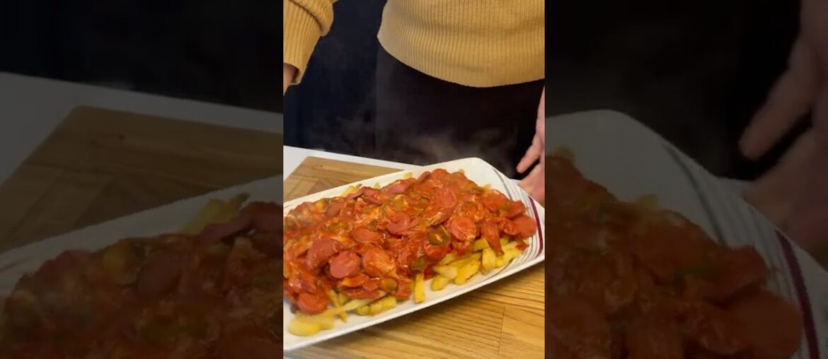 10 Minute Loaded Fries Breakfast | Sausage, Veggies & Melted Cheese #shorts #fyp 10 Minute Loaded Fries Breakfast | Sausage, Veggies & Melted Cheese #shorts #fyp