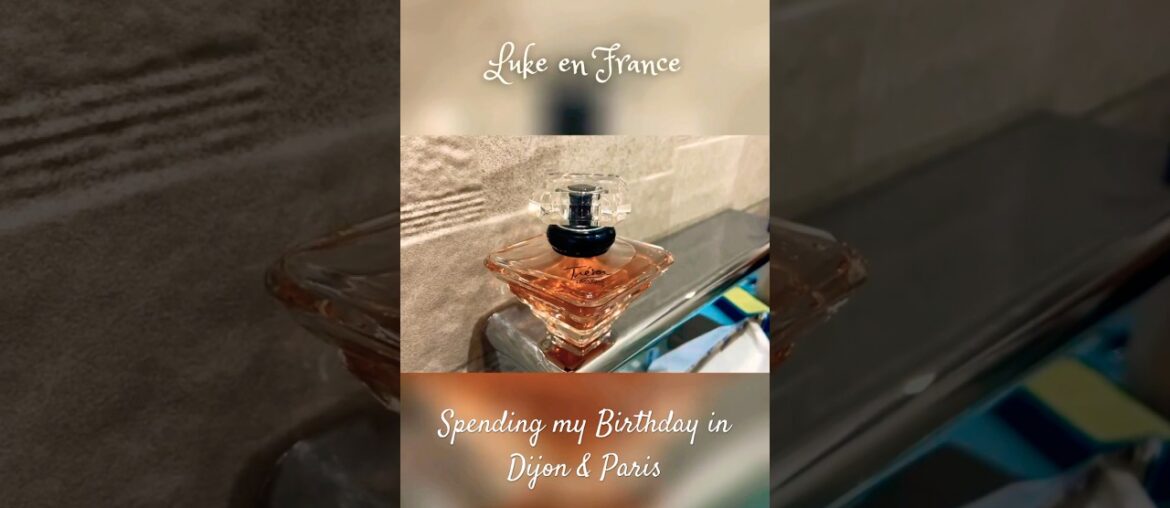 La vie à la française… good food, wine, cafés. My soul feels at peace here. 🍷🇫🇷 #france #perfume