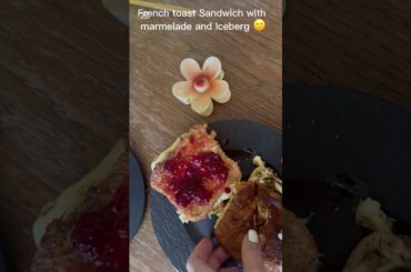 French toast with marmelade and lceberg