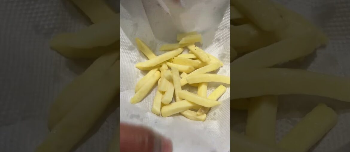 French Fries 🍟 in air fryer ❤️#viralvideo #viralshorts #viral #frenchfries