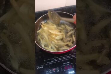 यह आलू का फ्रेंच फ्राई अच्छा बनता है।