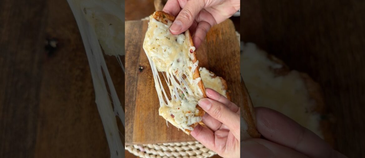 Egg Cheese French Toast #shorts #recipe #eggrecipes #breakfastideas ast Egg Cheese French Toast #shorts #recipe #eggrecipes #breakfastideas ast