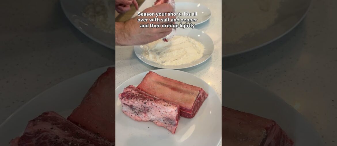 Red Wine Braised Short Ribs (Daniel Boulud Inspired) #Shorts#CookingShorts#HomeCooking#ShortRibs# Red Wine Braised Short Ribs (Daniel Boulud Inspired) #Shorts#CookingShorts#HomeCooking#ShortRibs#