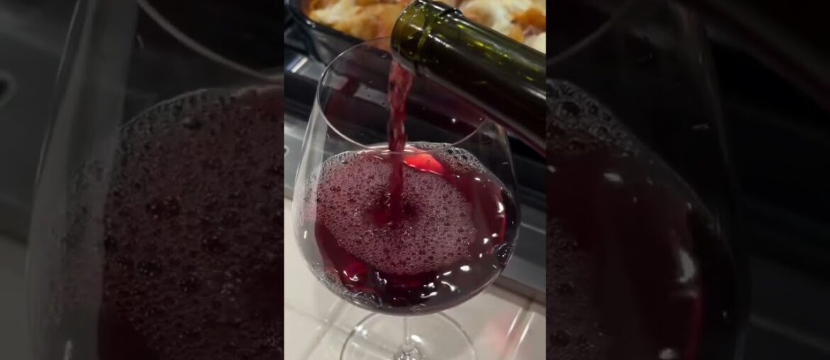 What I ate & what I drank with it; baked shells and French chilled red! Perfect #winepairing