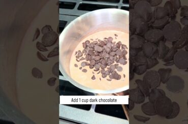 Twist on the viral French Hot Chocolate, under 1 minute  #frenchhotchocolate #demerara  #valentines