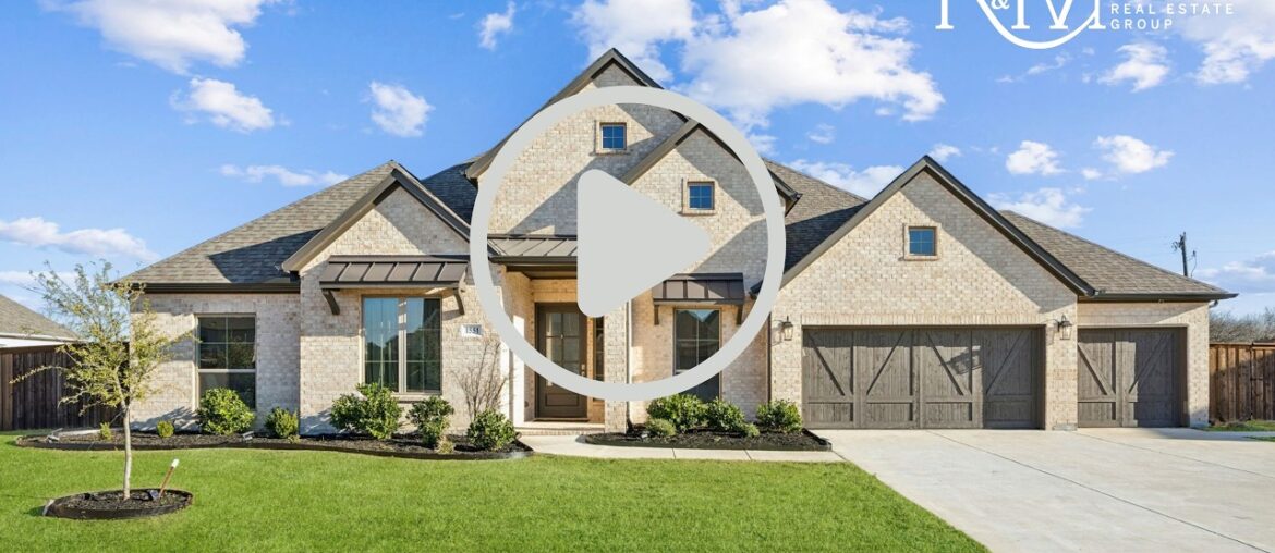 🏡 Feels Like New — With $150K in Upgrades! | Stunning Single-Story Home on Half Acre, Rockwall, TX