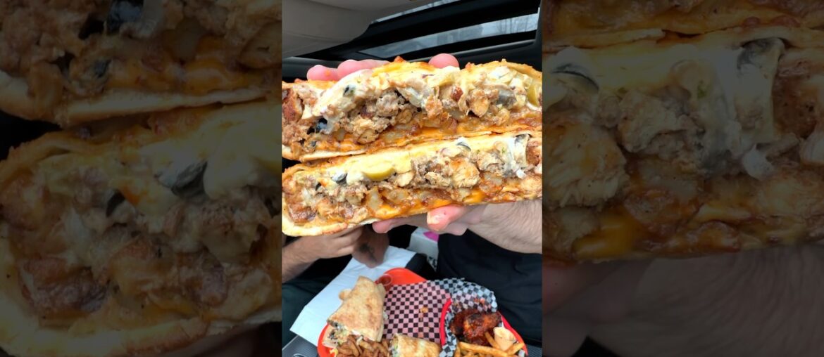 Tunisian French Tacos & Makloub 🤤 #tunisia #ramadan #mukbang #asmr #makloub #frenchtacos