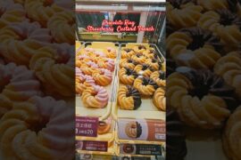 Strawberry Custard French & Chocolate Roll #doughnut #donut #shortsfeed #foodshorts #yummyfoods