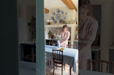 Comment if you’d like this Provencal cake recipe!🍊 #baking #france #cottagecore #cake #castle a