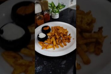 make french fries  🍟with me #cookingvideo #recipe #snake# tasty