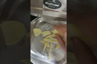 "French fries naram ho jati hain? 🍟 Dekhiye crispy banane ka secret!"