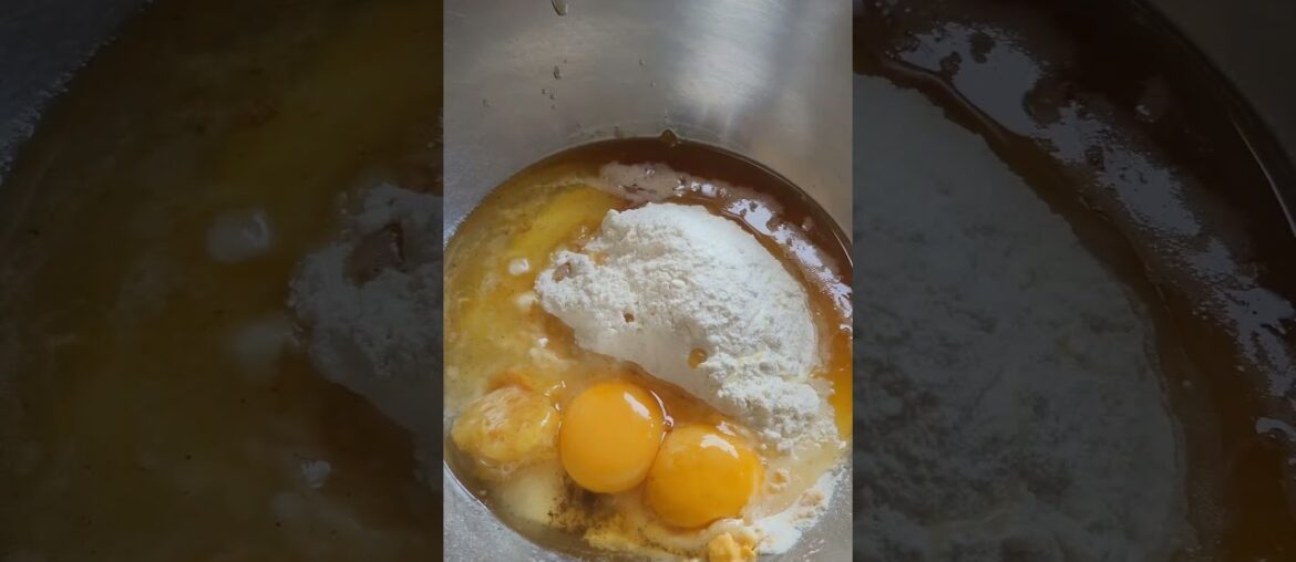 Crepes dough #chandeleur #crepes #french #youtubeshorts #ytshorts #pastry #paris