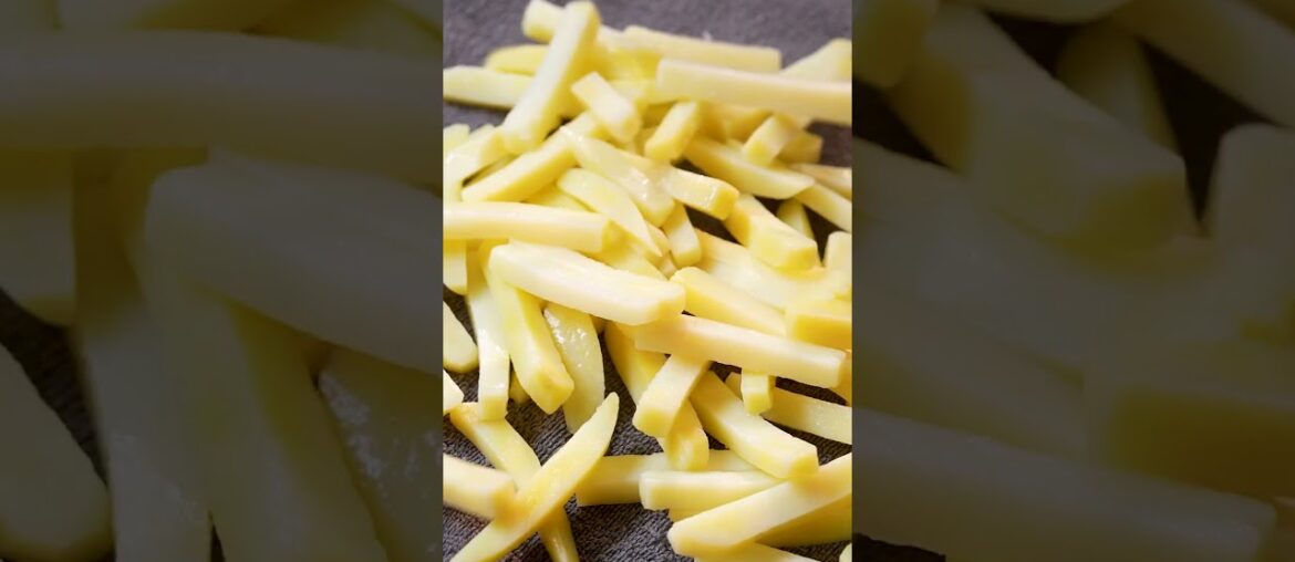 Make your kids’ snack time extra fun with these delicious ‘French fries’ they can enjoy at home. 😉❤️ Make your kids’ snack time extra fun with these delicious 'French fries' they can enjoy at home. 😉❤️