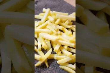 Make your kids’ snack time extra fun with these delicious 'French fries' they can enjoy at home. 😉❤️