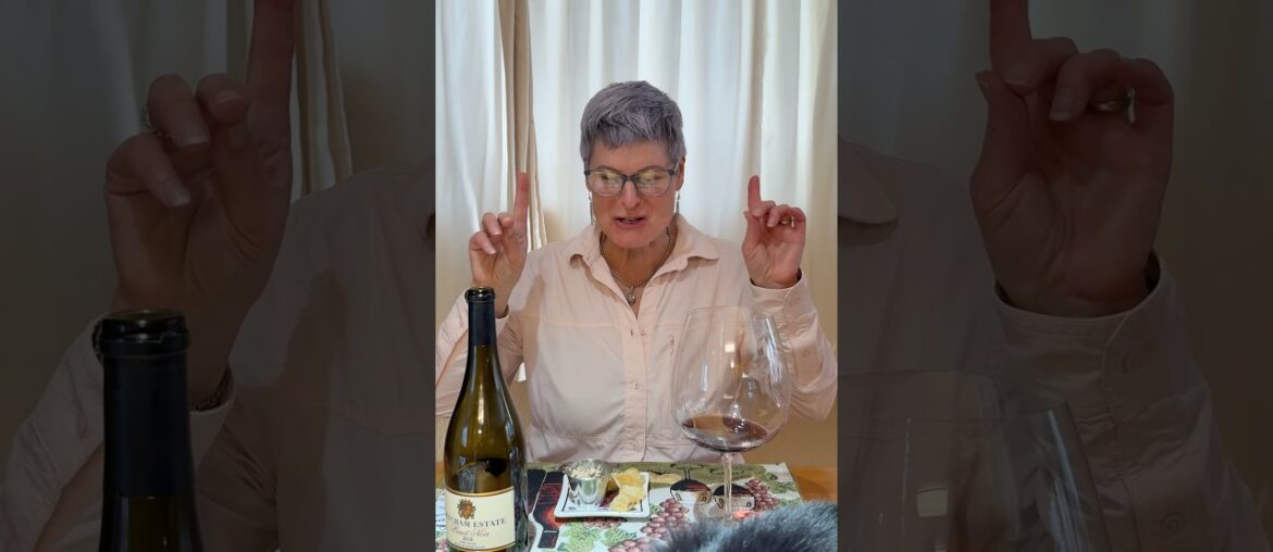 The Brilliant Pantry Pairing: Pinot Noir & Potato Chips 🍷🥔