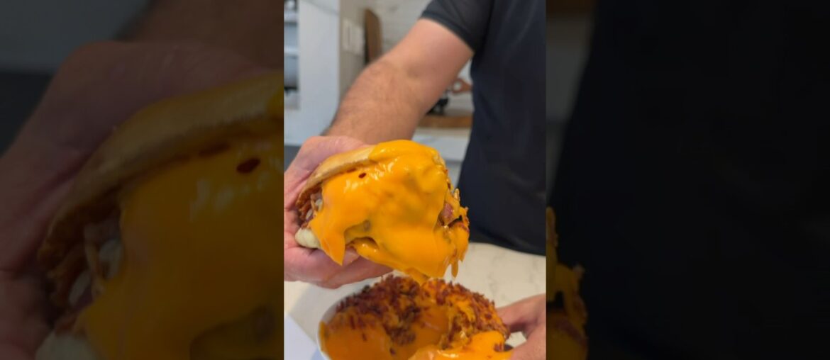Sanduíche gourmet #bacon #bbq #gourmet #lanche #viral #shorts #rapido #hambúrguer #sanduicheira