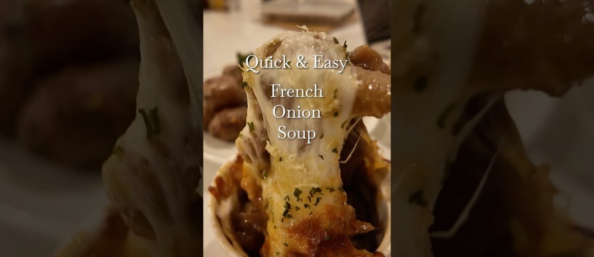 Easy Saturday Night Dinner: French Onion Soup #frenchonionsoup  #soup