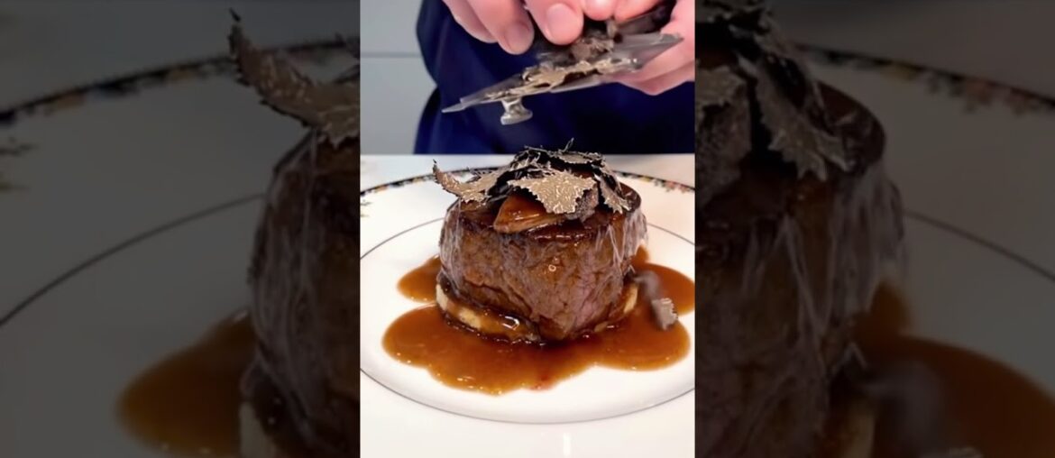 Tournedos Rossini #food #steakrecipes #french #cookingchannel #cooking #shortvideo #short