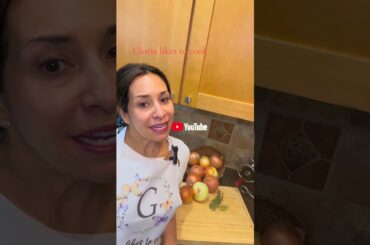 French onion soup intro#glorialikestocook #shortsvideo #short #shortintro#food