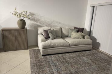 What color/ style coffee table should I put in my small living room?