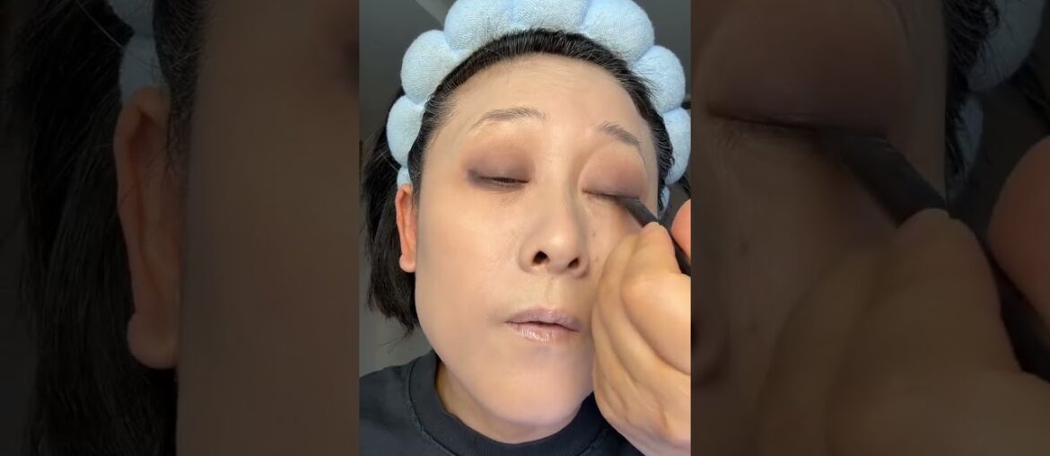 49-Year-Old Solo Diner's Elegant French Restaurant Experience