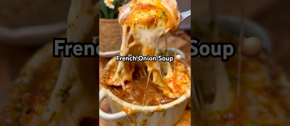 French Onion Soup + Crumpet Top 🧅 #frenchonionsoup #frenchonion #soup #vegansoup #souprecipe #soups French Onion Soup + Crumpet Top 🧅 #frenchonionsoup #frenchonion #soup #vegansoup #souprecipe #soups