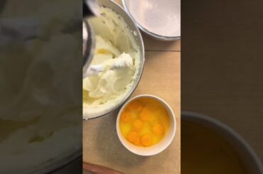 Cream Cheese Pound Cake Recipe (French Vanilla Edition): Jaffry’s Cream Cheese Poundcake Recipe: - 3