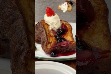 Irresistible French Toast 😍🫐🍓