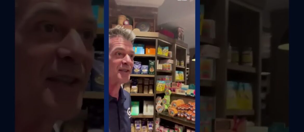 'Gulfcoasting' at DeRomo's Gourmet Market and Restaurant