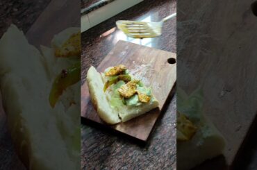 French bread burger with desi tadka 😎# ytshort #foodreels# burger # bread