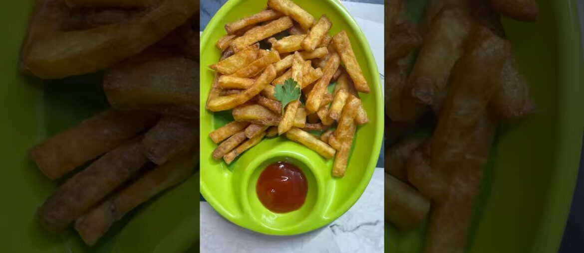 Pati ne aj gharpe banaya french fries 🍟 #frenchfries #cooking #husbandwife
