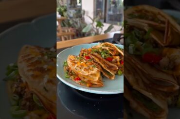 This Crepe Assembly Method Is Genius #kitchenhacks #crepes #easyrecipe