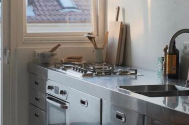 Range Hood Brand. Anyone familiar with this design?