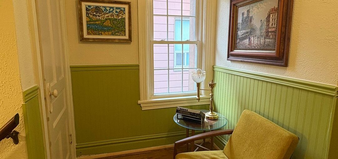 Keep the green, or paint it another colour?