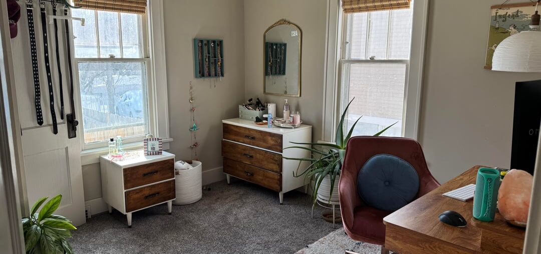 It is my heart’s desire to paint this room purple..but will it work?