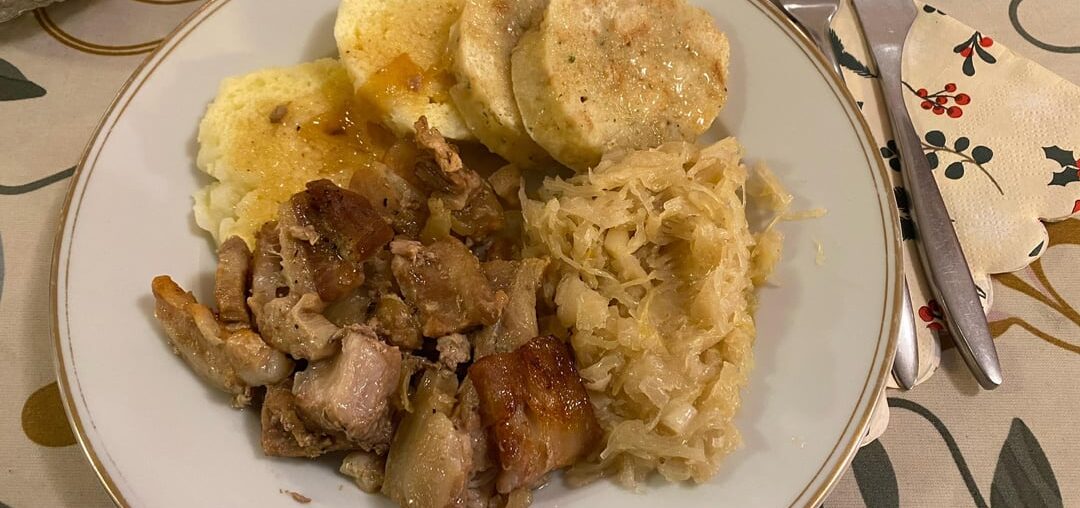 Traditional Greasy Thursday menu