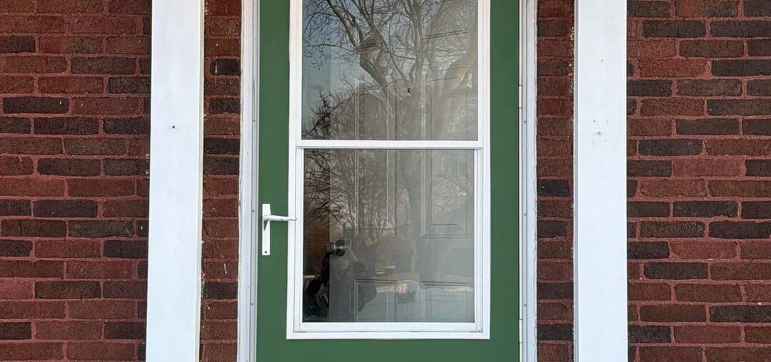 Jus painted front door green