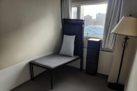 Does my bed look leggy?