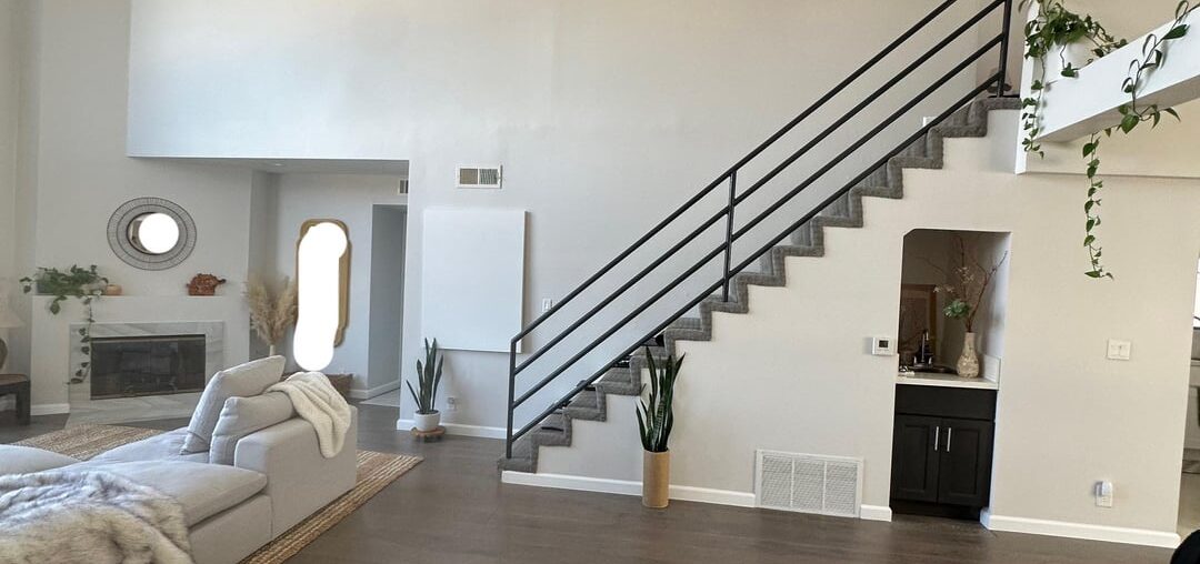 Epic space + carpentry & painting skills - eye for interior design. Please help me, creative geniuses.