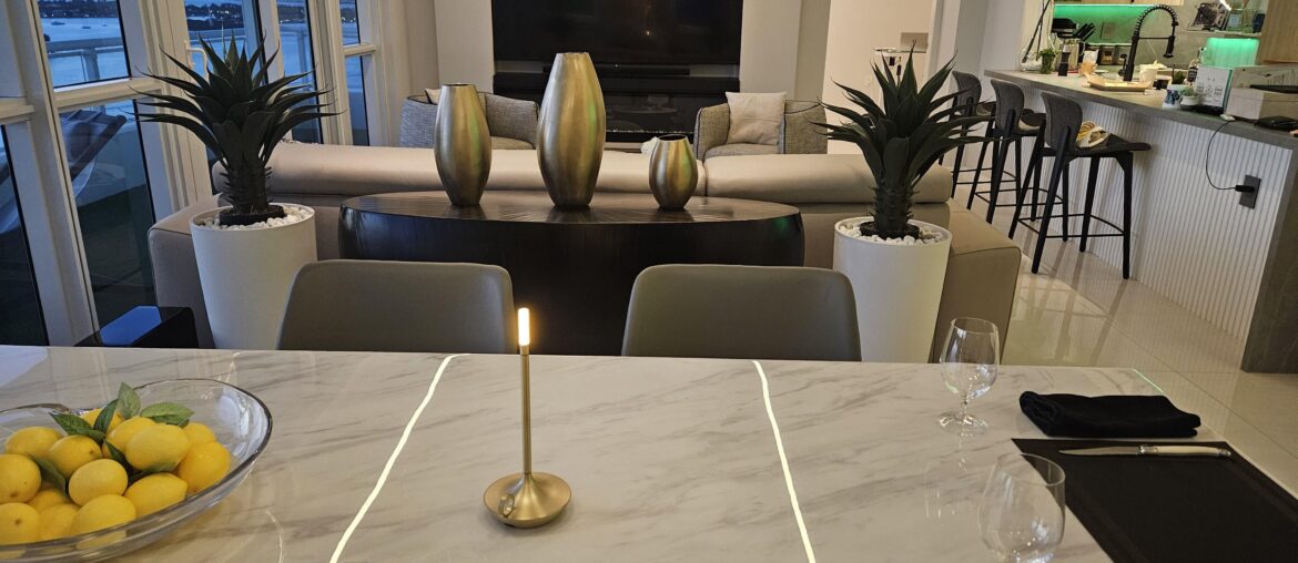 Any idea what to put in my 3 gold vases?