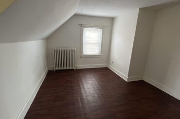 I suck at decor, need help!