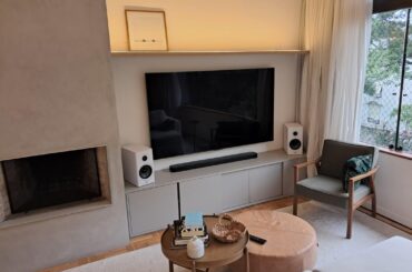 Bookshelf speaker color