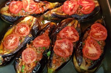 Stuffed eggplant