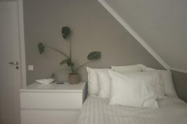 How would you guys add a light source here?