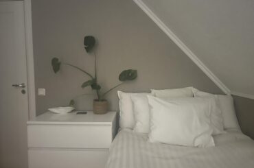 How would you guys add a light source here?