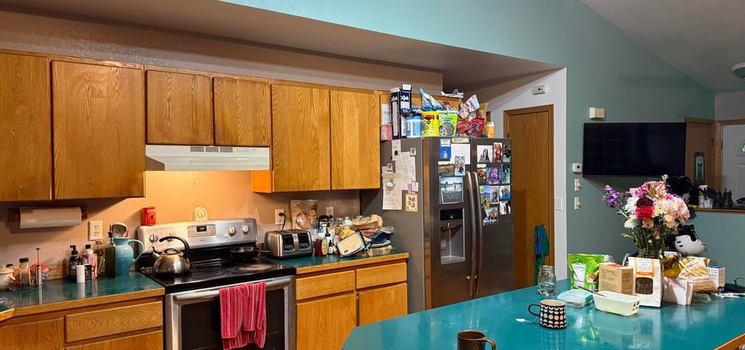 What color(s) to paint the walls? What color(s) to paint the walls?